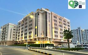 Golden Tulip Muscat